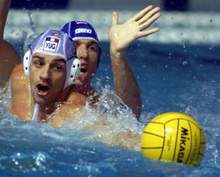 Superiorni Jugosloveni: Viktor Jeleni
