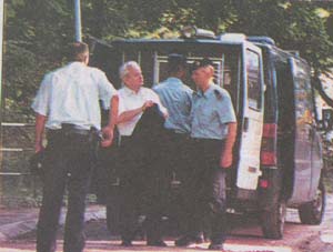 Miloevi izlazi iz 